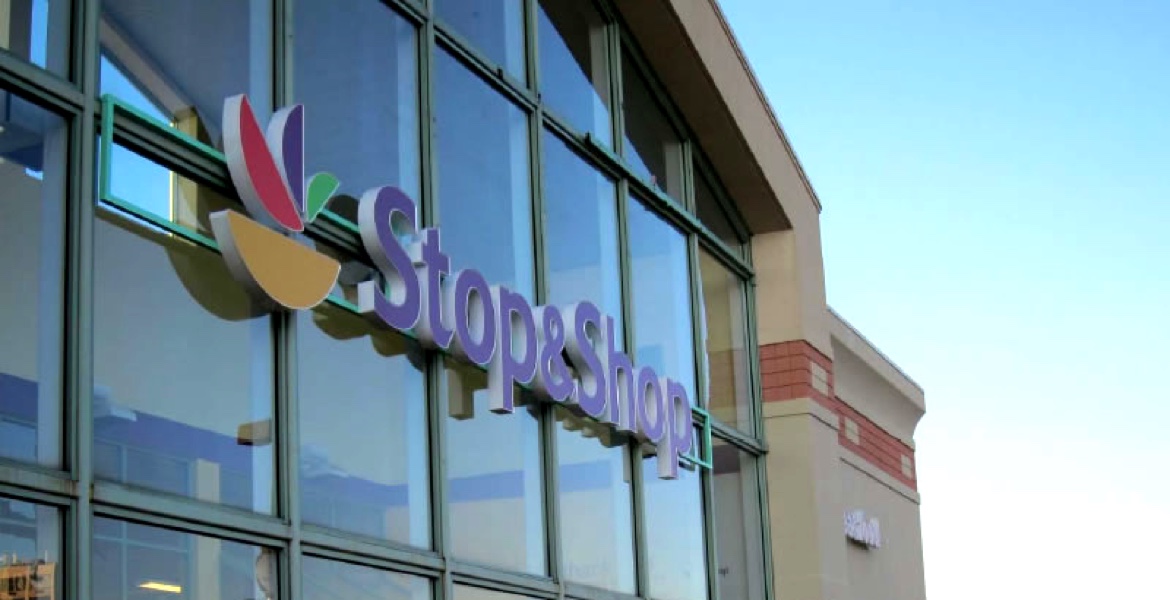 Stop & Shop Supermarket Opening at Expressway Plaza in Staten Island, NY